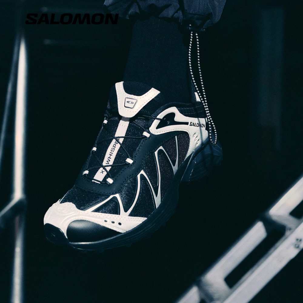 the Salomon XT-Whisper trainer, source product photo